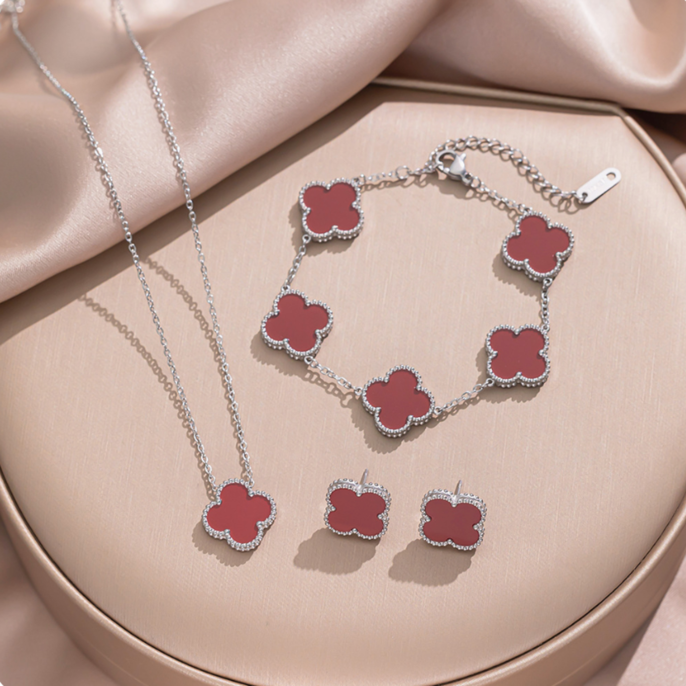 Mia's Clover Jewellery Set